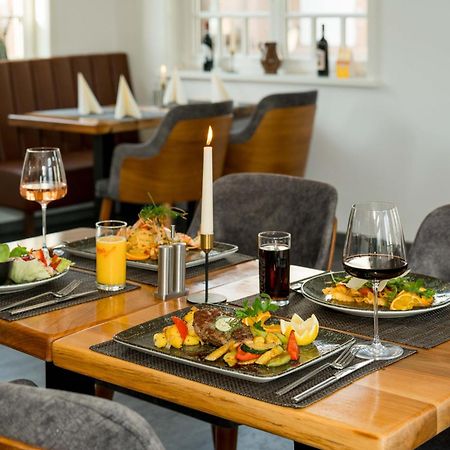 Roca Restaurant Und Hotel Bommersheim Kültér fotó